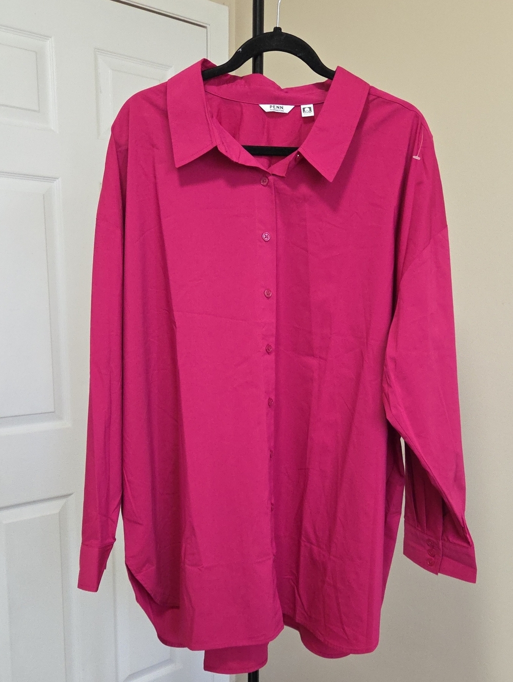 Penningtons Plus Size  Button-Up Shirt in Fuchsia Pink